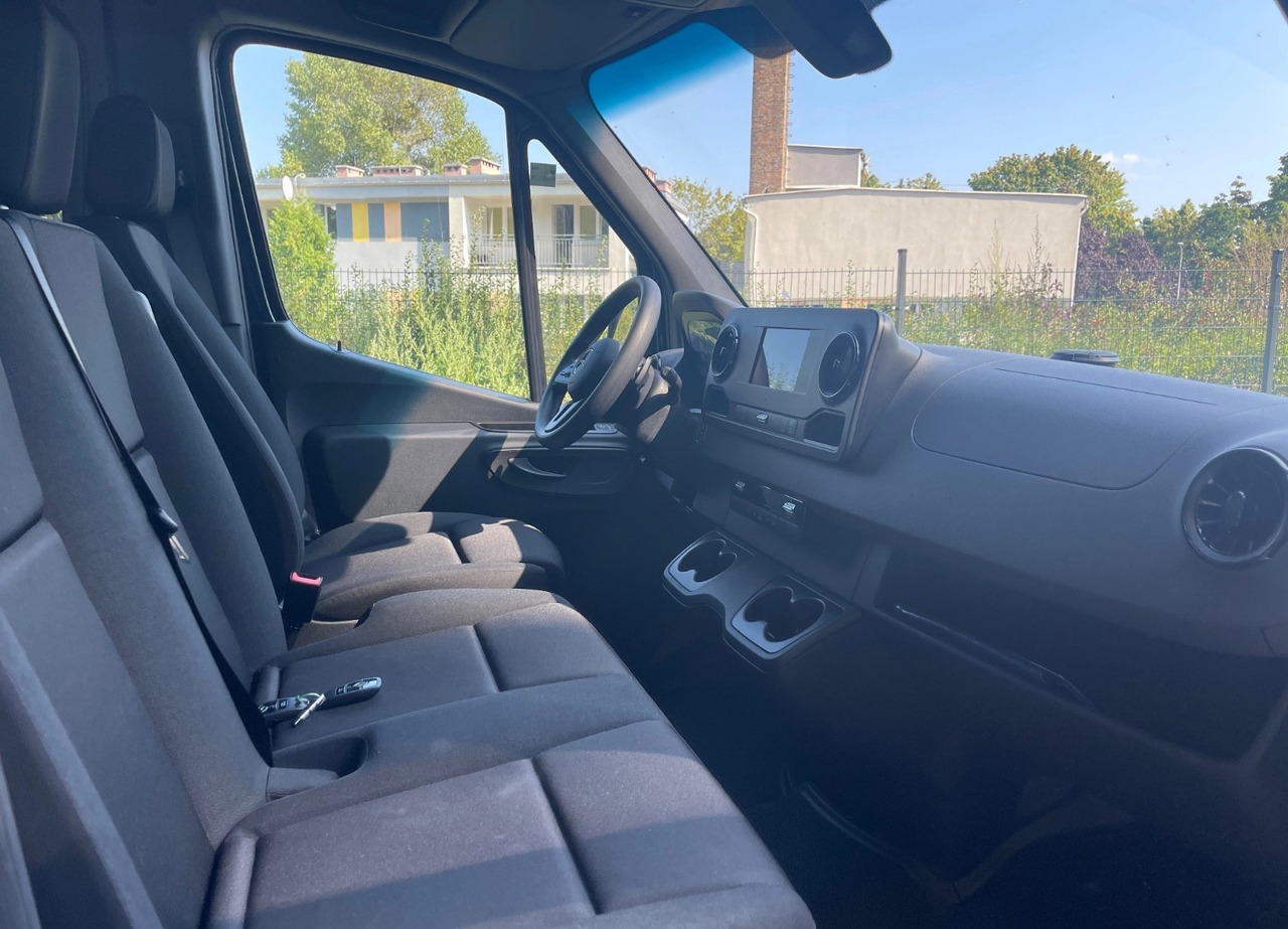 Mercedes-Benz Sprinter 317 L3H2 6-Sitze - فان, الشاحنات الصغيرة كابينة مزدوجة: صور 3 Mercedes-Benz Sprinter 317 L3H2 6-Sitze - فان, الشاحنات الصغيرة كابينة مزدوجة: صور 3