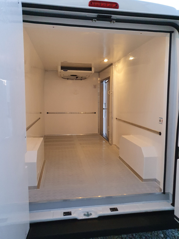 Renault Master L3H2 Tiefkühlkasten -18°C - الشاحنات الصغيرة المبردة: صور 3 Renault Master L3H2 Tiefkühlkasten -18°C - الشاحنات الصغيرة المبردة: صور 3
