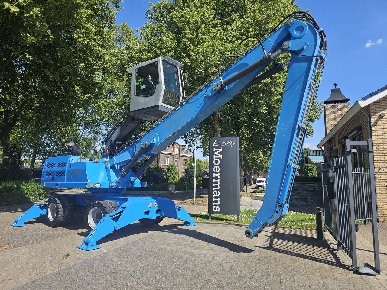 Fuchs MHL 331 Material Handler - حفارة النقل والشحن: صور 1 Fuchs MHL 331 Material Handler - حفارة النقل والشحن: صور 1