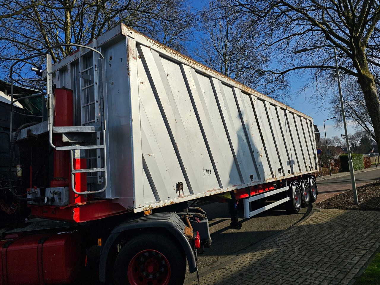 KH Trailer S42B Scraptipper 68 M3 - قلابة نصف مقطورة: صور 5 KH Trailer S42B Scraptipper 68 M3 - قلابة نصف مقطورة: صور 5