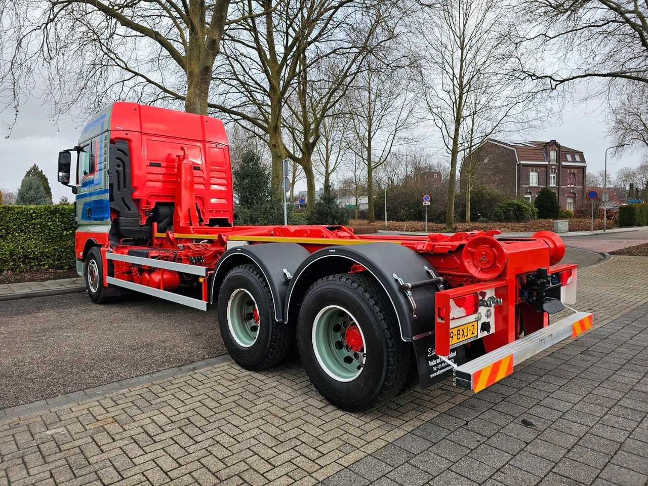 MAN TGX 26.560 XLX 6x4 Abrollkipper - شاحنة ذات الخطاف: صور 2 MAN TGX 26.560 XLX 6x4 Abrollkipper - شاحنة ذات الخطاف: صور 2