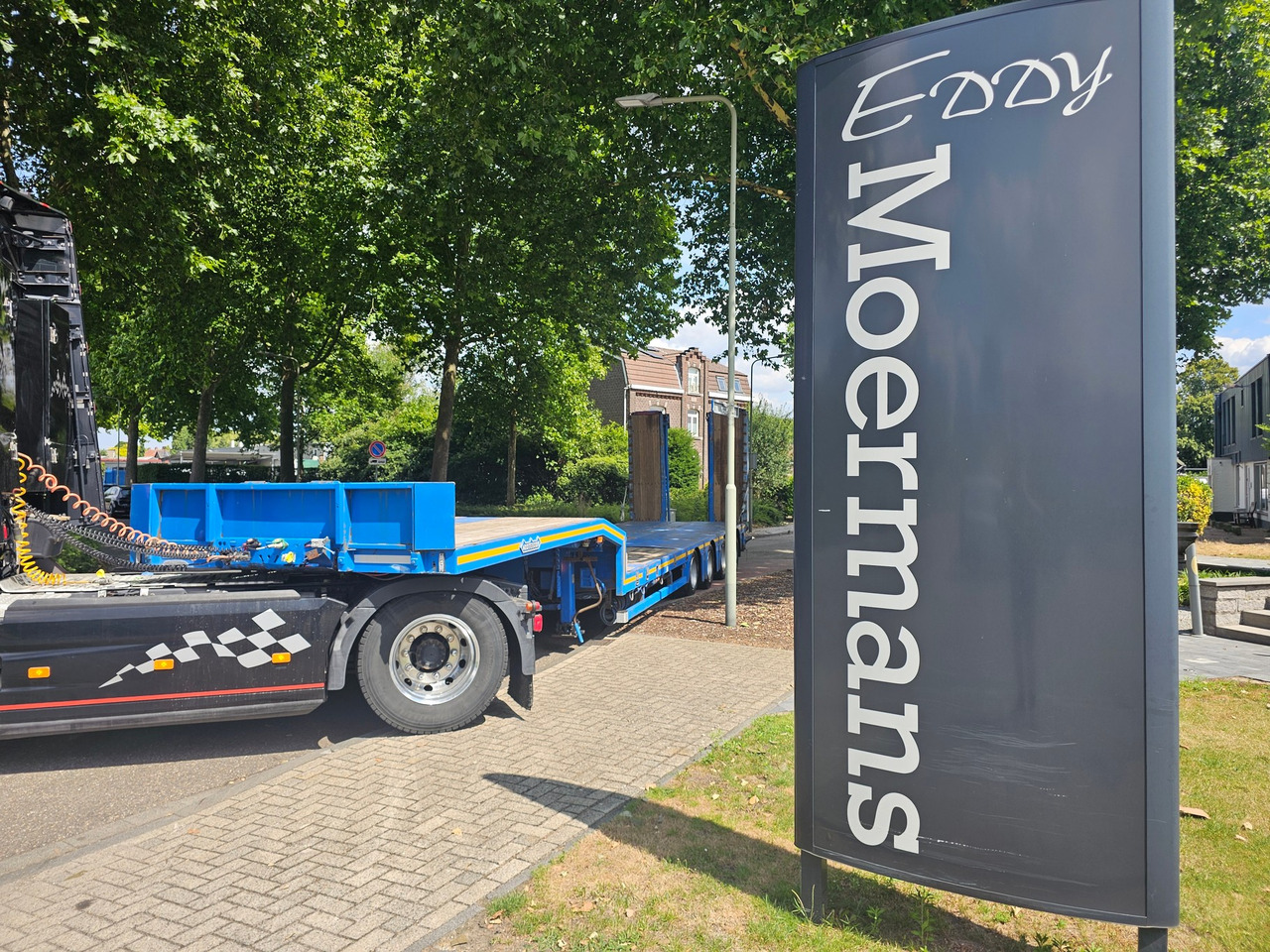 Nooteboom OSD-58-04V With Hydraulic Ramps - عربة مسطحة منخفضة نصف مقطورة: صور 1 Nooteboom OSD-58-04V With Hydraulic Ramps - عربة مسطحة منخفضة نصف مقطورة: صور 1