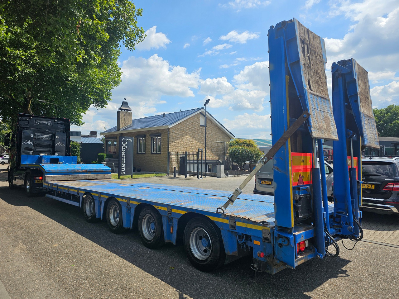 Nooteboom OSD-58-04V With Hydraulic Ramps - عربة مسطحة منخفضة نصف مقطورة: صور 5 Nooteboom OSD-58-04V With Hydraulic Ramps - عربة مسطحة منخفضة نصف مقطورة: صور 5