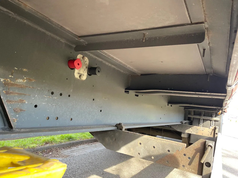 Kässbohrer Taut line XXL certificaat bij - الخيمة نصف مقطورة: صور 3 Kässbohrer Taut line XXL certificaat bij - الخيمة نصف مقطورة: صور 3