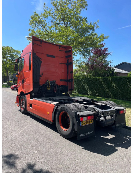 Renault T HIGH 440 - شاحنة جرار: صور 3 Renault T HIGH 440 - شاحنة جرار: صور 3