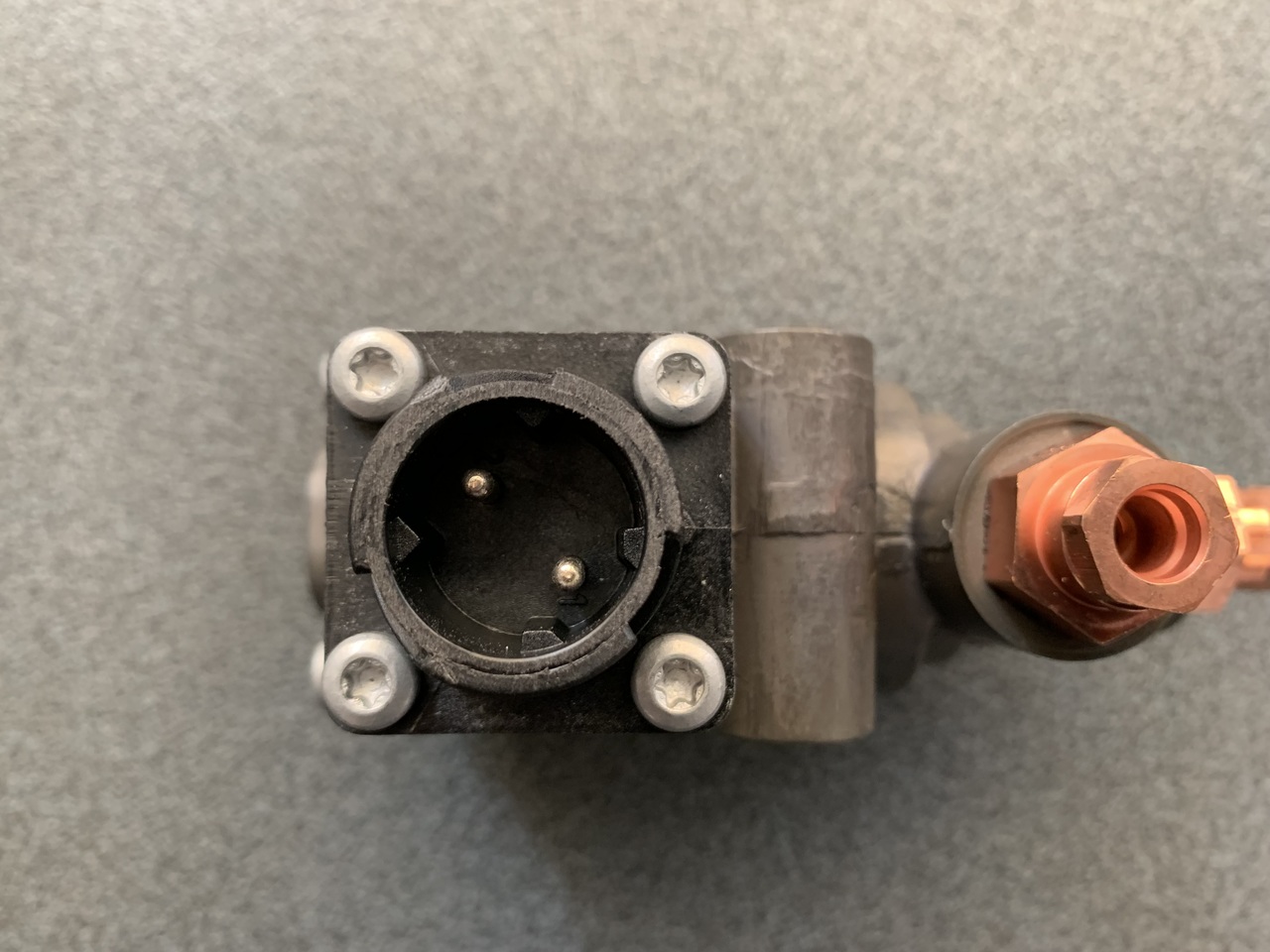 EXHAUST GAS RECIRCULATION CONTROL VALVE MAN TGA - صمام الفرامل - شاحنة: صور 3 EXHAUST GAS RECIRCULATION CONTROL VALVE MAN TGA - صمام الفرامل - شاحنة: صور 3