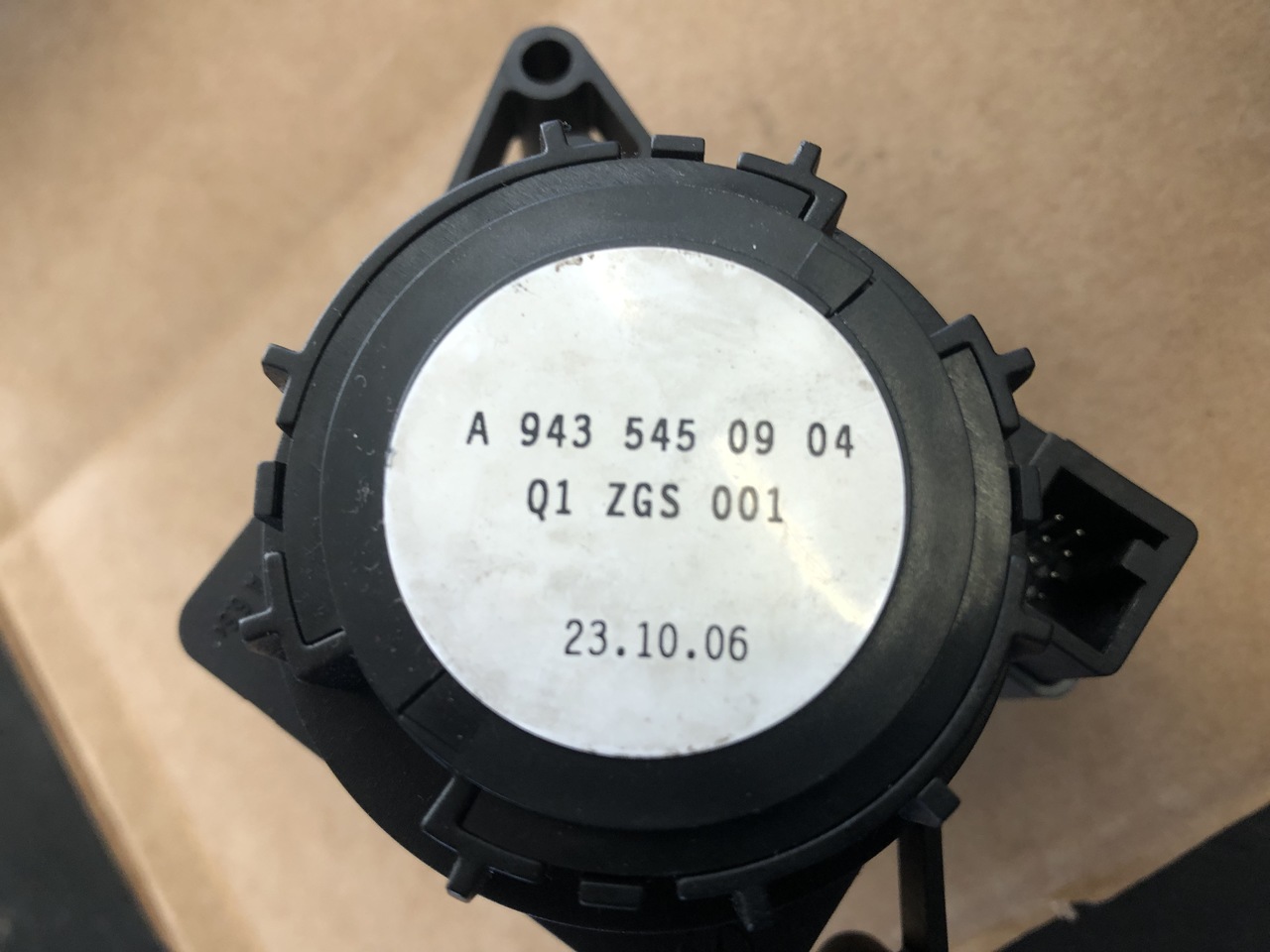LIGHT SWITCH WITH FOGLAMP ACTROS MP2 - النظام الكهربائي - شاحنة: صور 3 LIGHT SWITCH WITH FOGLAMP ACTROS MP2 - النظام الكهربائي - شاحنة: صور 3