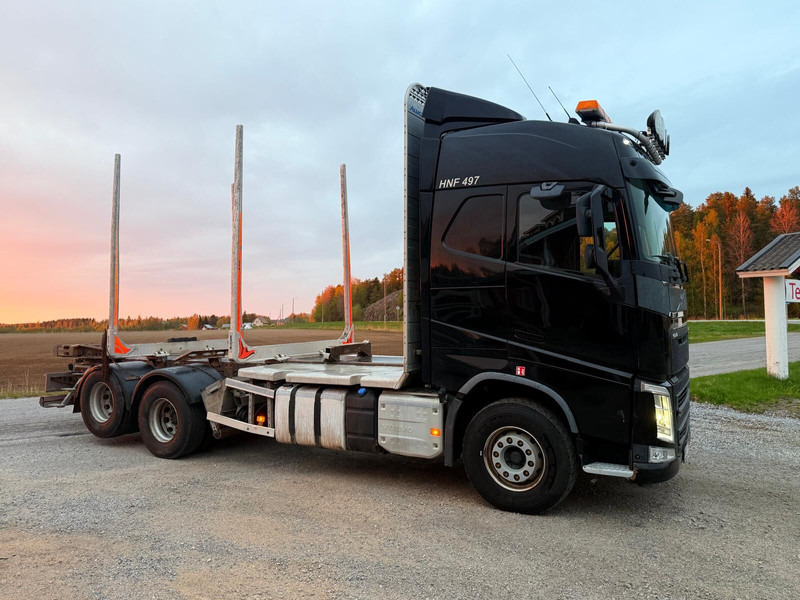 Volvo FH 500 Chassis - شاحنة قطع الأشجار: صور 4 Volvo FH 500 Chassis - شاحنة قطع الأشجار: صور 4