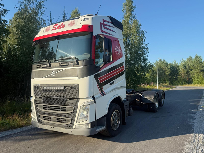 Volvo FH460 Globe 2016 - الشاسيه شاحنة: صور 1 Volvo FH460 Globe 2016 - الشاسيه شاحنة: صور 1