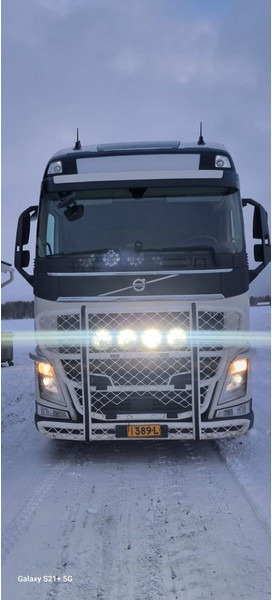 Volvo FH500 Globe XL Retarder, I-See, I-Save - شاحنة جرار: صور 5 Volvo FH500 Globe XL Retarder, I-See, I-Save - شاحنة جرار: صور 5