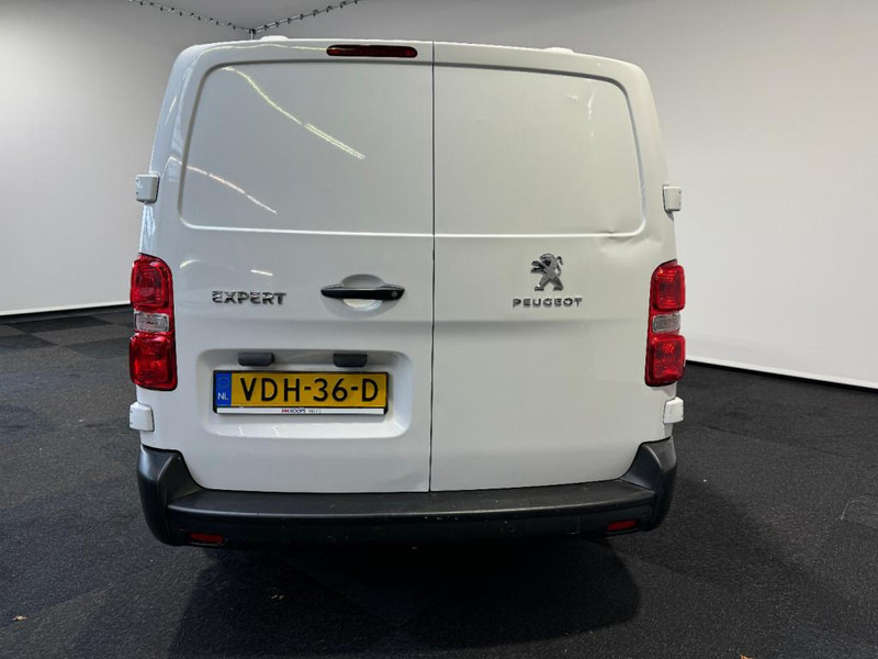 Peugeot Expert Dubbel cabine180 PK 6 persoons cabine automaat - فان المدمجة: صور 5 Peugeot Expert Dubbel cabine180 PK 6 persoons cabine automaat - فان المدمجة: صور 5