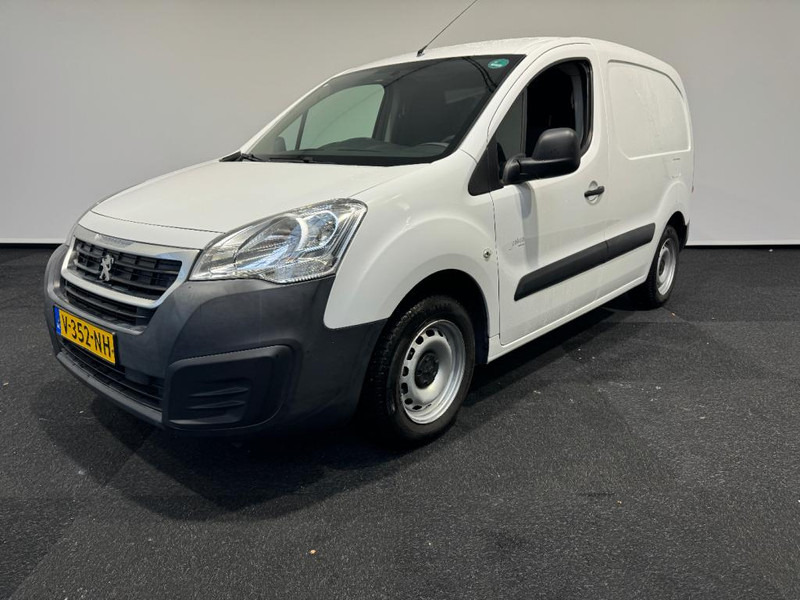 Peugeot Partner Partner L1H1. 1.6 HDi 75 Apk 2026. Airco - فان المدمجة: صور 2 Peugeot Partner Partner L1H1. 1.6 HDi 75 Apk 2026. Airco - فان المدمجة: صور 2