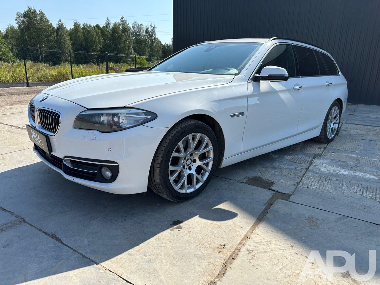 BMW 535D XDRIVE F11 - سيارة: صور 1 BMW 535D XDRIVE F11 - سيارة: صور 1