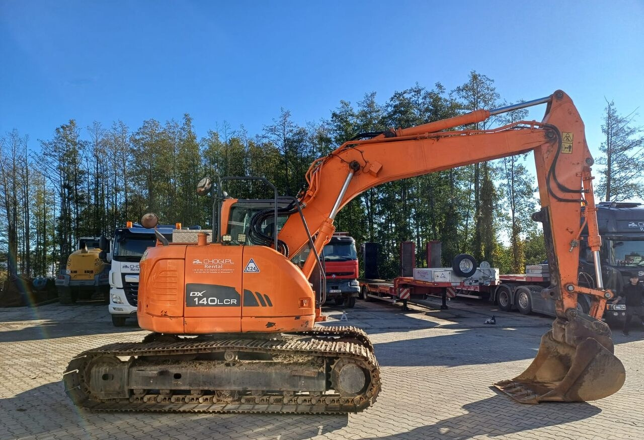 Doosan DX140LCR-3 - حفارات زحافة: صور 4 Doosan DX140LCR-3 - حفارات زحافة: صور 4