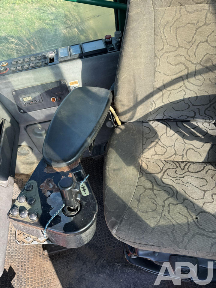 Timberjack do przewozu drewna - شاحنات نقل الأخشاب في الغابات: صور 5 Timberjack do przewozu drewna - شاحنات نقل الأخشاب في الغابات: صور 5