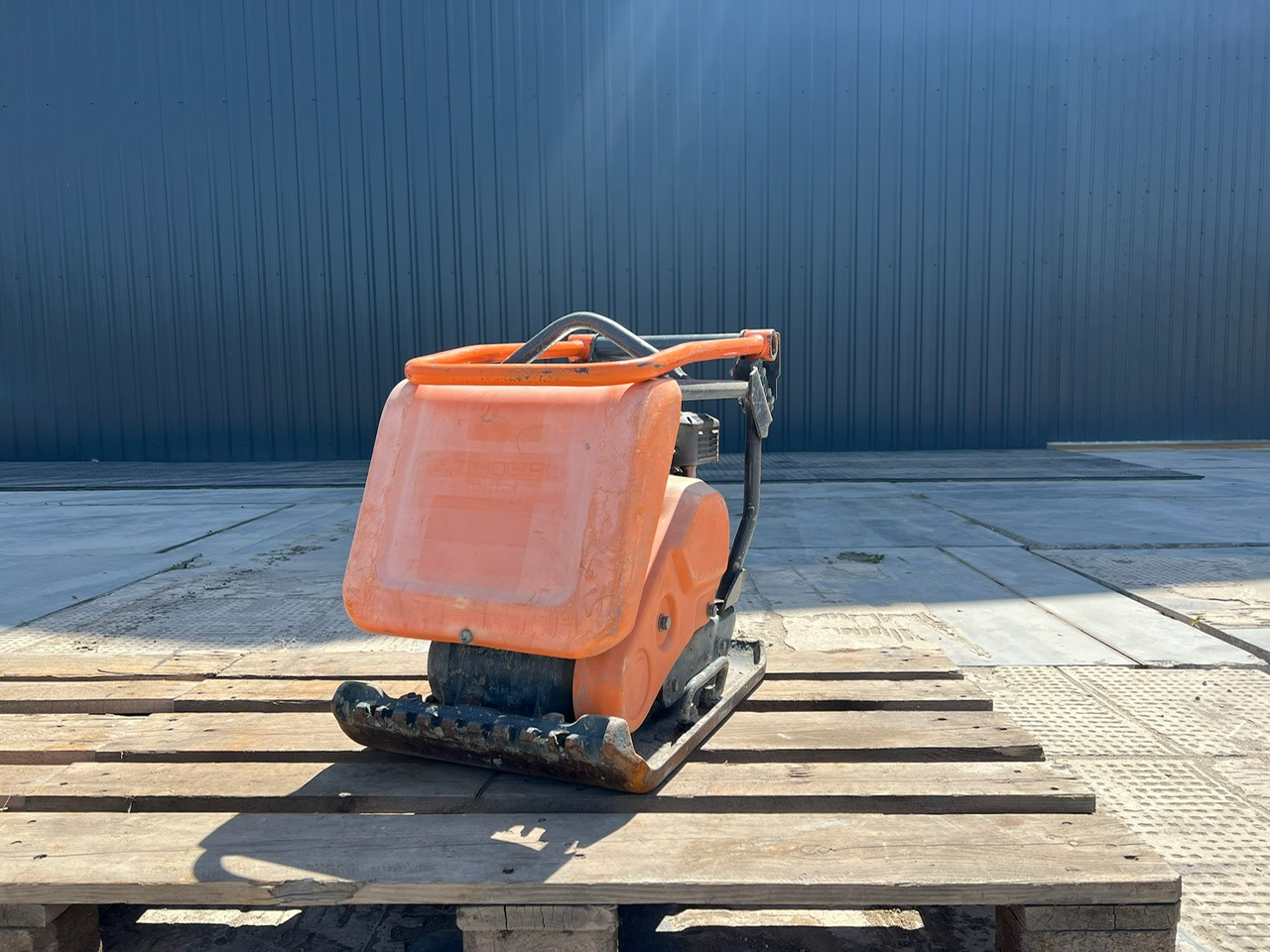 Zagęszczarka ALTRAD BELLE FC4000E PCX13/40 - صفائح اهتزازية: صور 5 Zagęszczarka ALTRAD BELLE FC4000E PCX13/40 - صفائح اهتزازية: صور 5