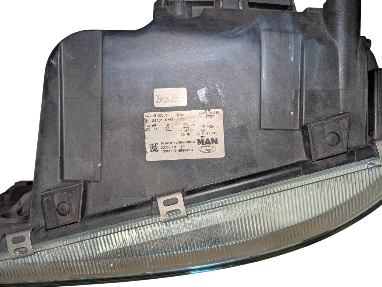 MAN TGX/TGS E6 XENON KOPLAMP GEBRUIKT LINKS 81251016713U - كشافات - شاحنة: صور 4 MAN TGX/TGS E6 XENON KOPLAMP GEBRUIKT LINKS 81251016713U - كشافات - شاحنة: صور 4