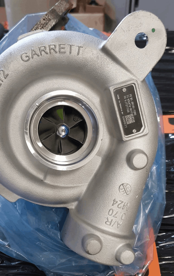 MAN TURBOCHARGER D2676 51091017292 8364740010 - الشاحن التوربيني - شاحنة: صور 1 MAN TURBOCHARGER D2676 51091017292 8364740010 - الشاحن التوربيني - شاحنة: صور 1