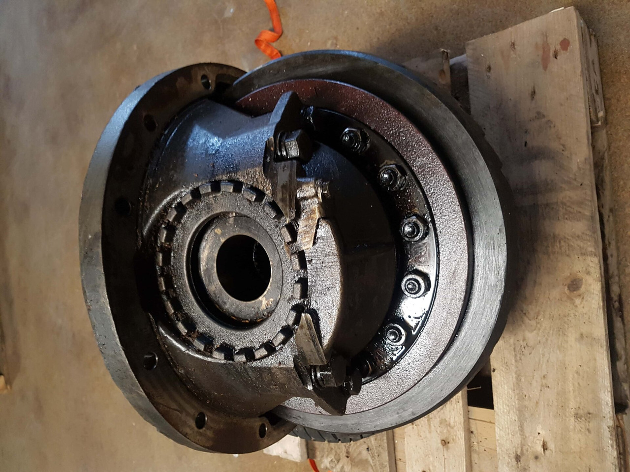 RS1356SV VOLVO DIFFERENTIAL RS/RSS1356SV EV91 RATIO 2.79 - التفاضلية والعتاد - شاحنة: صور 3 RS1356SV VOLVO DIFFERENTIAL RS/RSS1356SV EV91 RATIO 2.79 - التفاضلية والعتاد - شاحنة: صور 3