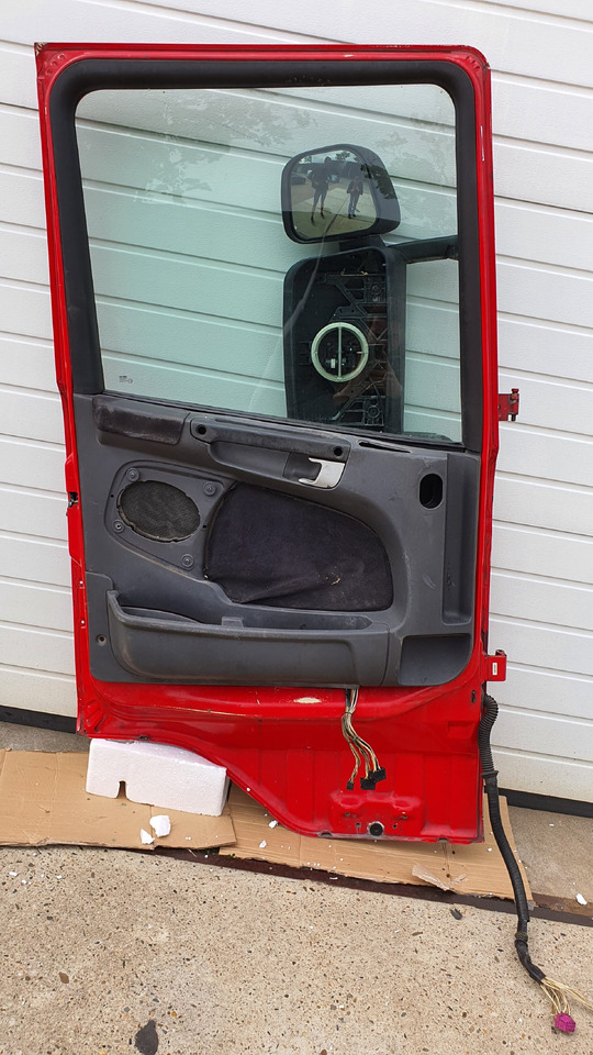 Scania G/R CABINE PORTIER LINKS 1476534U - باب و قطع الغيار - شاحنة: صور 4 Scania G/R CABINE PORTIER LINKS 1476534U - باب و قطع الغيار - شاحنة: صور 4