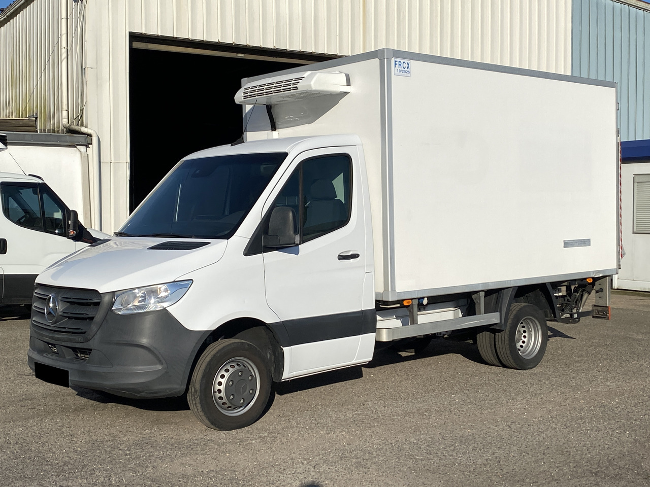 Mercedes Sprinter - الشاحنات الصغيرة المبردة: صور 1 Mercedes Sprinter - الشاحنات الصغيرة المبردة: صور 1