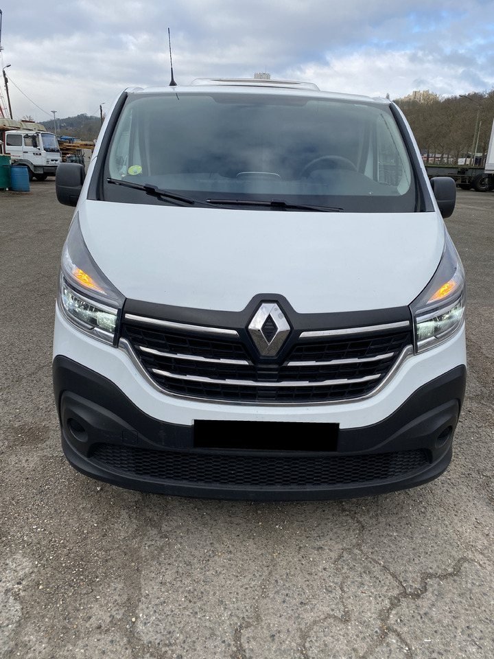 RENAULT TRAFIC FRIGORIFIQUE PORTE LATERALE - الشاحنات الصغيرة المبردة: صور 2 RENAULT TRAFIC FRIGORIFIQUE PORTE LATERALE - الشاحنات الصغيرة المبردة: صور 2