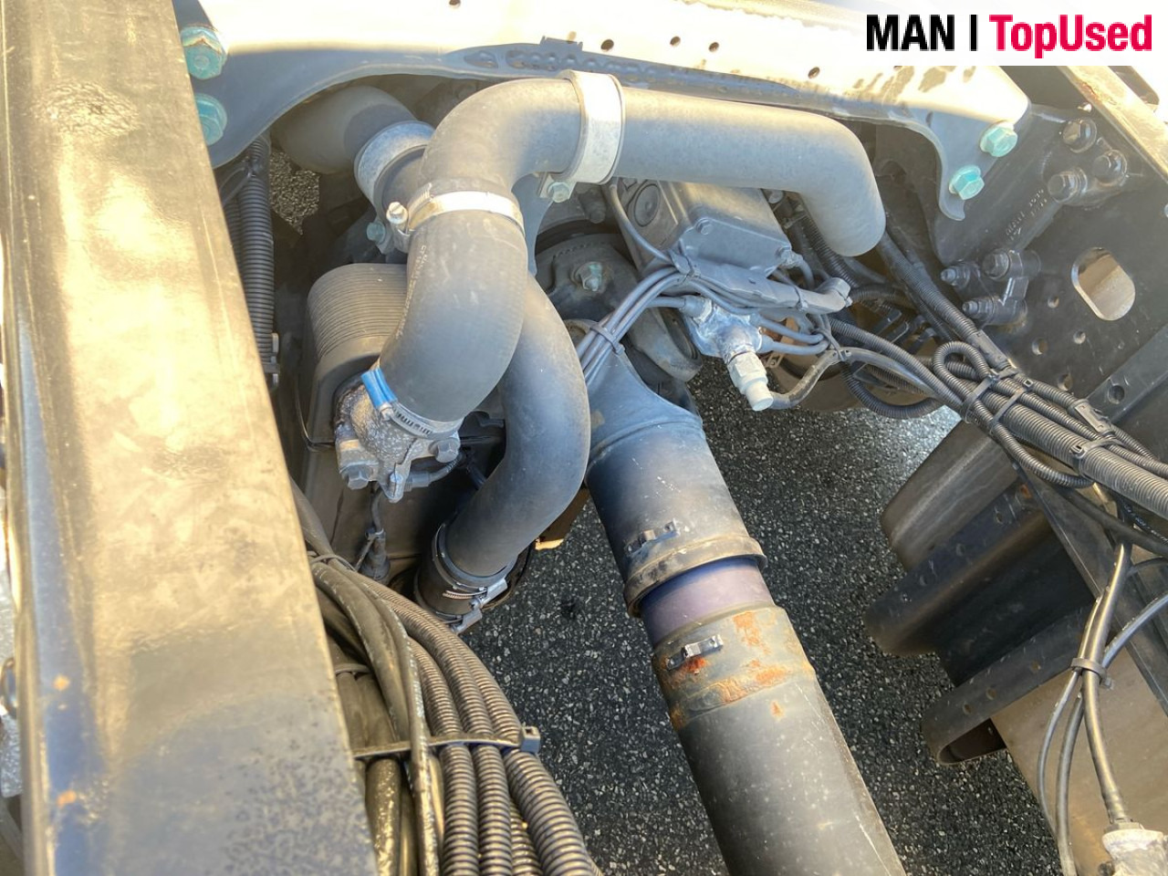 MAN TGX 18.470 4X2 BLS "Retarder" - شاحنة جرار: صور 4 MAN TGX 18.470 4X2 BLS "Retarder" - شاحنة جرار: صور 4