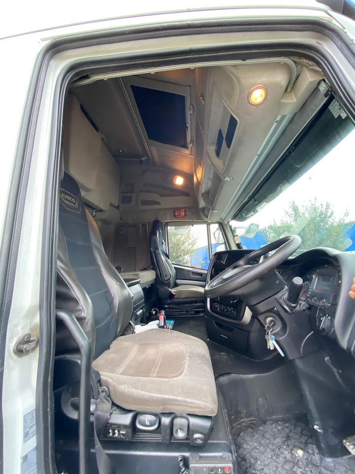 2015 IVECO STRALIS 480 6×2 - شاحنة جرار: صور 5 2015 IVECO STRALIS 480 6×2 - شاحنة جرار: صور 5
