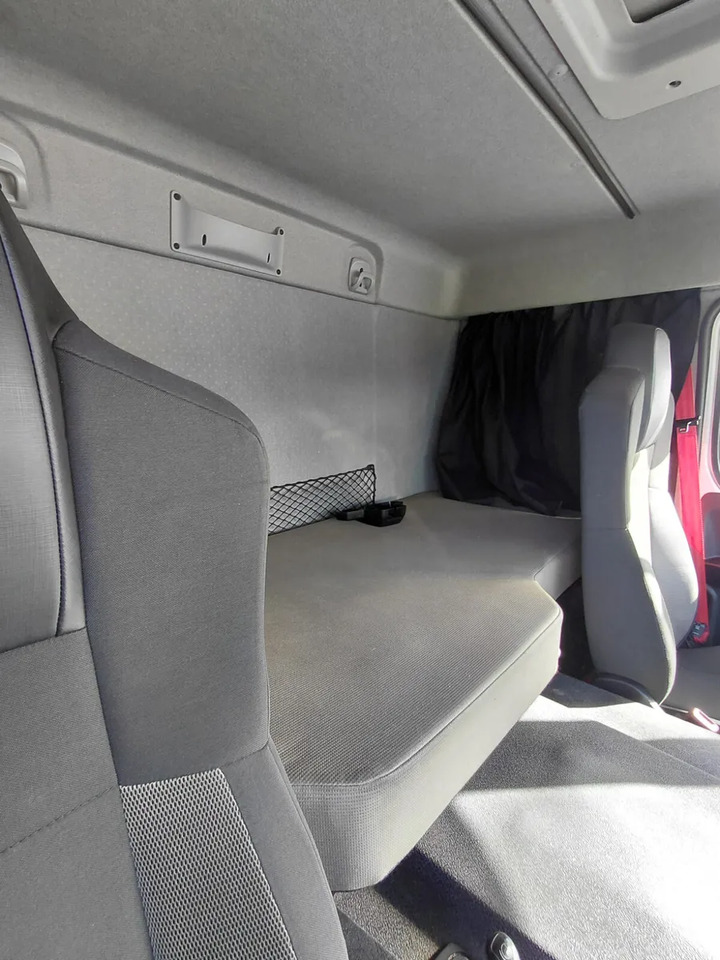 2019 Renault D 18T - بصندوق مغلق شاحنة: صور 4 2019 Renault D 18T - بصندوق مغلق شاحنة: صور 4