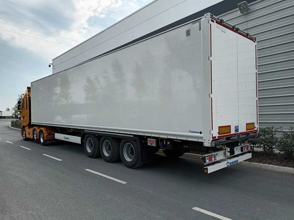 NEW Krone Dry liner with Rollerbed floor Airfreight for sale - بصندوق مغلق نصف مقطورة: صور 2 NEW Krone Dry liner with Rollerbed floor Airfreight for sale - بصندوق مغلق نصف مقطورة: صور 2