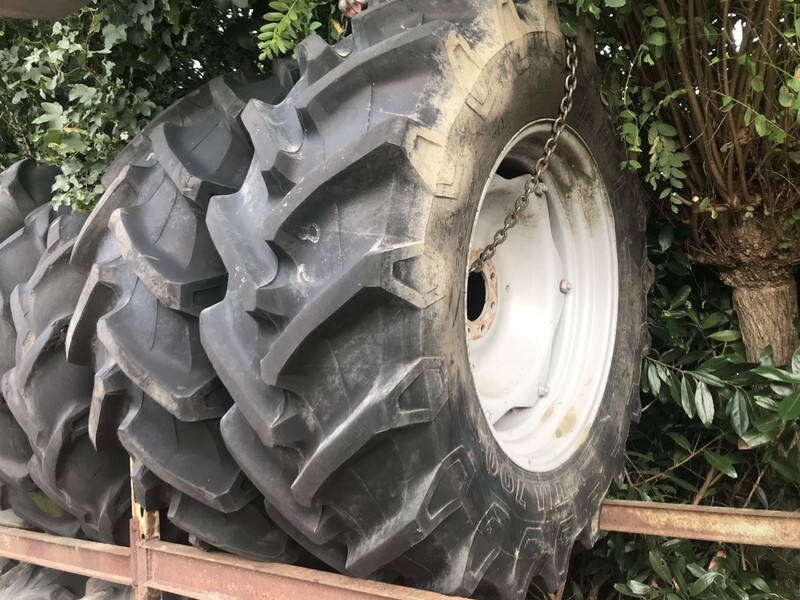 480/70R30 stel wielen - عجلات - الآلات والماكينات الزراعية: صور 1 480/70R30 stel wielen - عجلات - الآلات والماكينات الزراعية: صور 1
