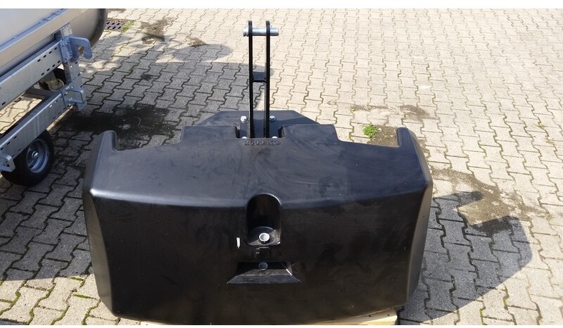 Frontgewicht 2500 kg - ثقل موازن - الآلات والماكينات الزراعية: صور 2 Frontgewicht 2500 kg - ثقل موازن - الآلات والماكينات الزراعية: صور 2