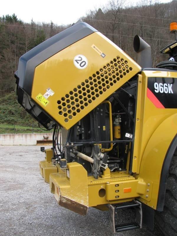 اللودر بعجل CAT 966K Top stanje: صور 11