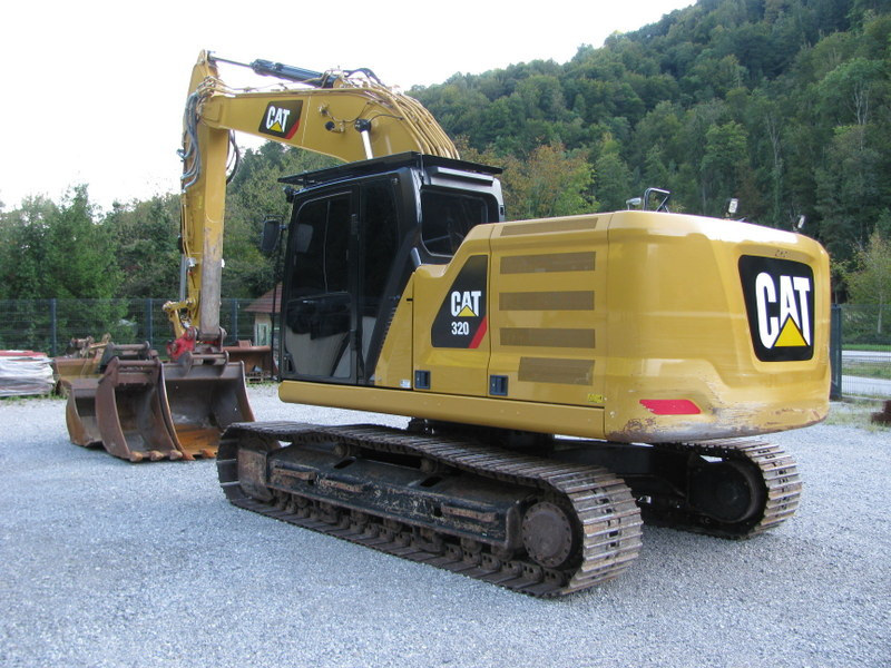 CATERPILLAR 320 with 3 buckets 6.815 houers - حفارات زحافة: صور 4 CATERPILLAR 320 with 3 buckets 6.815 houers - حفارات زحافة: صور 4