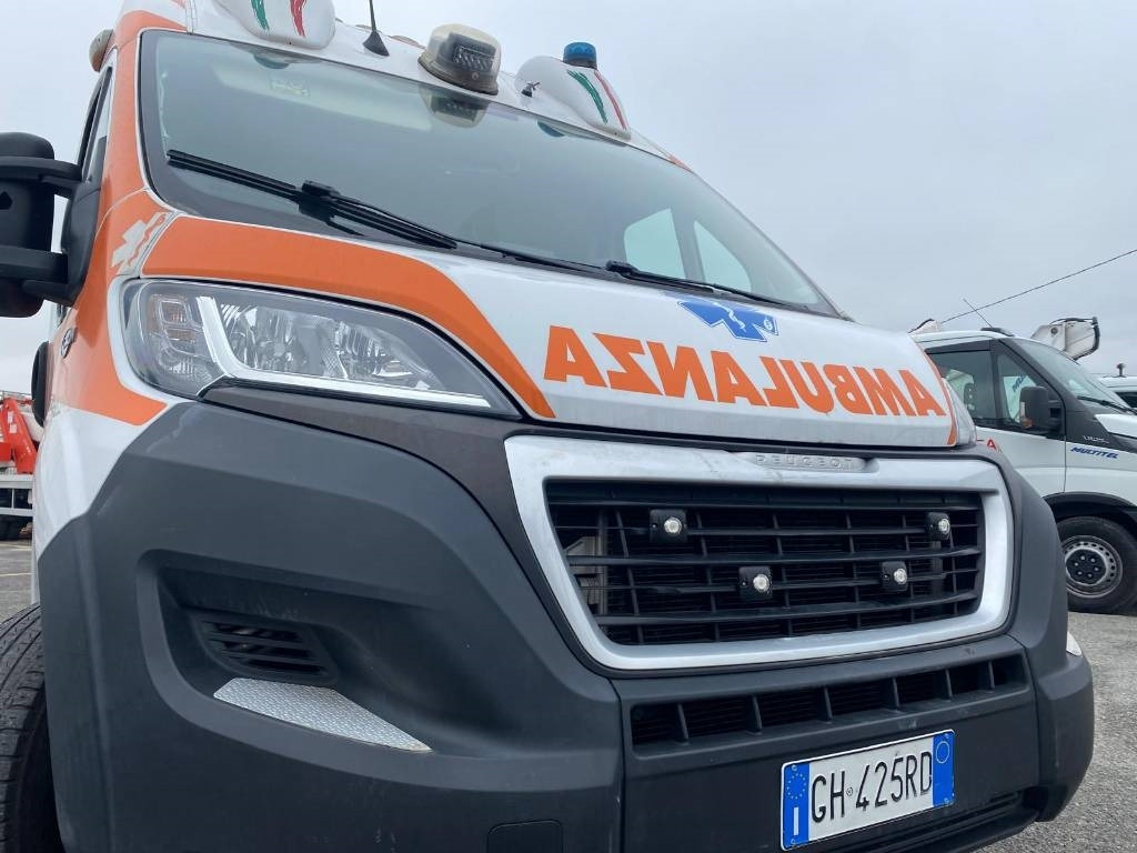 Fiat Ducato - سيارة إسعاف: صور 4 Fiat Ducato - سيارة إسعاف: صور 4
