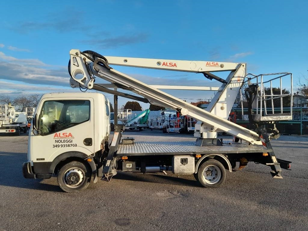 مصاعد الازدهار محمولة على شاحنة Oil & Steel 189: صور 10