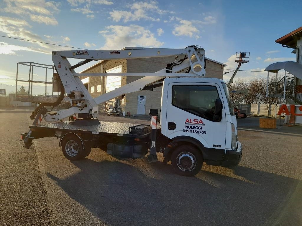 مصاعد الازدهار محمولة على شاحنة Oil & Steel 189: صور 20