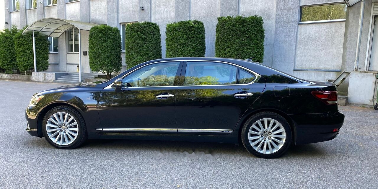 Lexus LS600hL President - سيدان: صور 5 Lexus LS600hL President - سيدان: صور 5