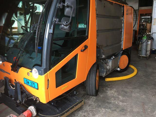 AEBI SCHMIDT Úttisztító - سياره كنس شوارع: صور 3 AEBI SCHMIDT Úttisztító - سياره كنس شوارع: صور 3