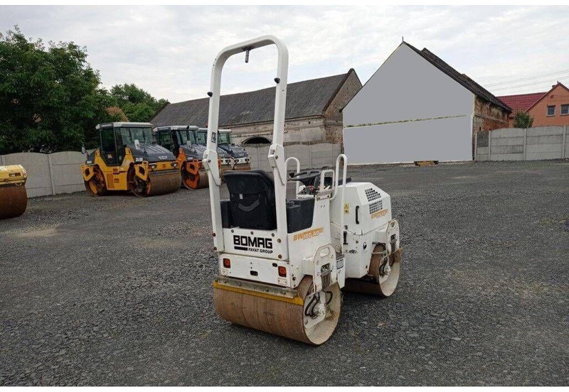 Bomag BW 100 AD1-2 - Mini road roller - مدحلة: صور 3 Bomag BW 100 AD1-2 - Mini road roller - مدحلة: صور 3
