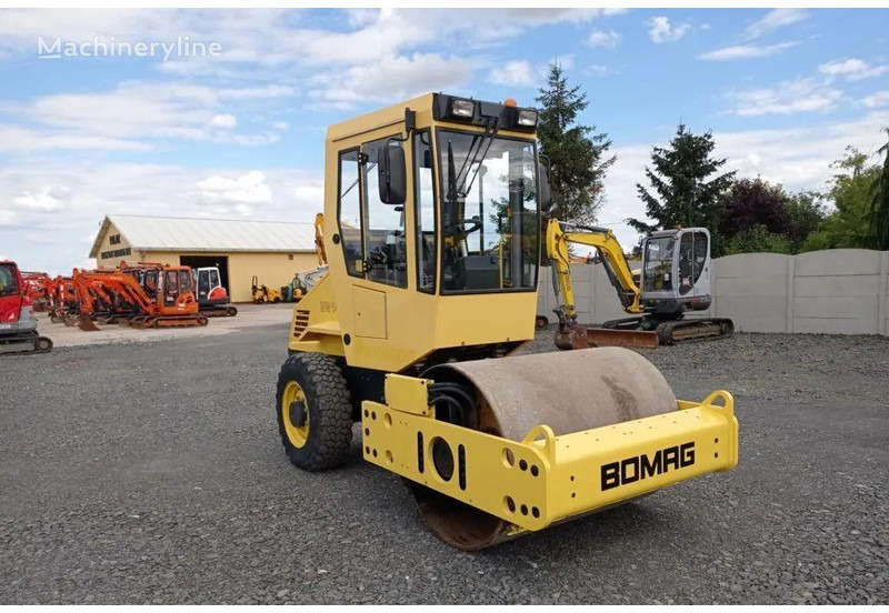 Bomag BW 145 D-3 Road roller - مدحلة: صور 3 Bomag BW 145 D-3 Road roller - مدحلة: صور 3
