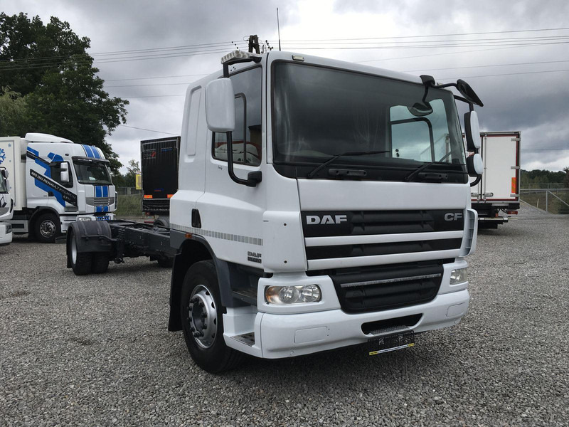 DAF CF 65.220 - الشاسيه شاحنة: صور 2 DAF CF 65.220 - الشاسيه شاحنة: صور 2
