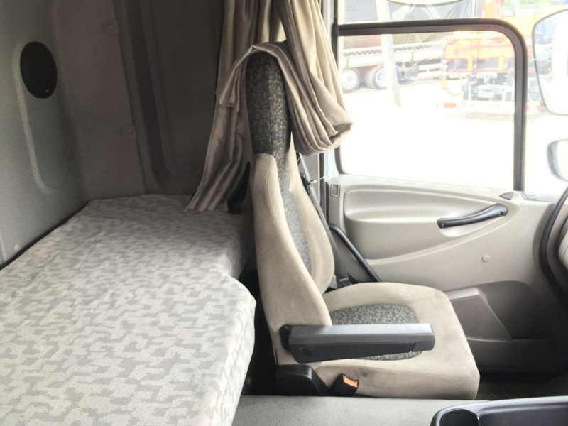 DAF CF 65.220 - الشاسيه شاحنة: صور 4 DAF CF 65.220 - الشاسيه شاحنة: صور 4