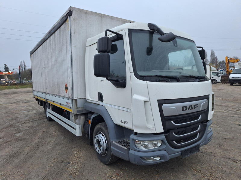 DAF LF 210 - Pritsche + Plane + DHollandia LBW 1000 kg - بصندوق مغلق شاحنة: صور 1 DAF LF 210 - Pritsche + Plane + DHollandia LBW 1000 kg - بصندوق مغلق شاحنة: صور 1
