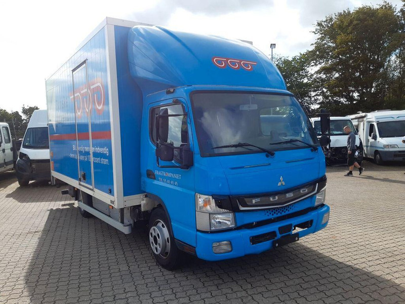 FUSO E CANTER 7C18 E 4X2 - بصندوق مغلق شاحنة: صور 1 FUSO E CANTER 7C18 E 4X2 - بصندوق مغلق شاحنة: صور 1