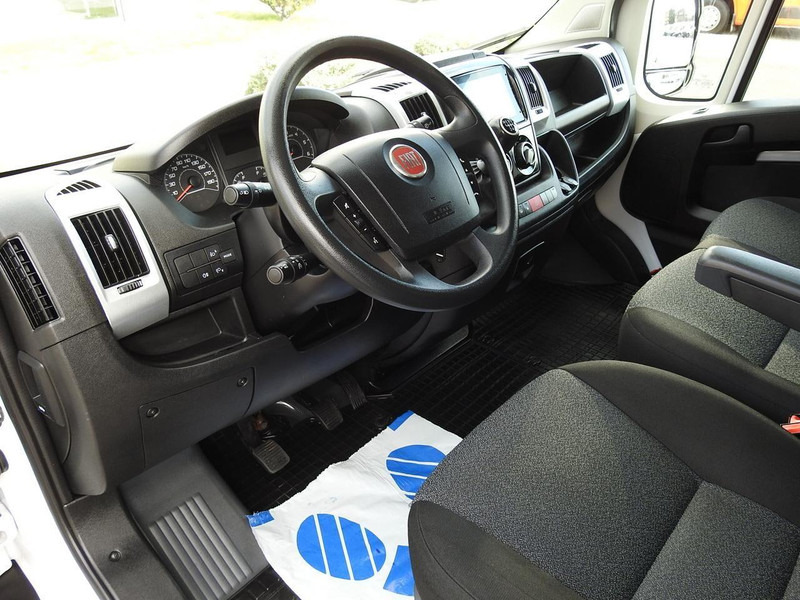 Fiat DUCATO  KONTENER WINDA 8 PALET TEMPOMAT NAWIGACJA LEDY KLIMATYZA - الشاحنات الصغيرة صندوق مغلق: صور 2 Fiat DUCATO  KONTENER WINDA 8 PALET TEMPOMAT NAWIGACJA LEDY KLIMATYZA - الشاحنات الصغيرة صندوق مغلق: صور 2