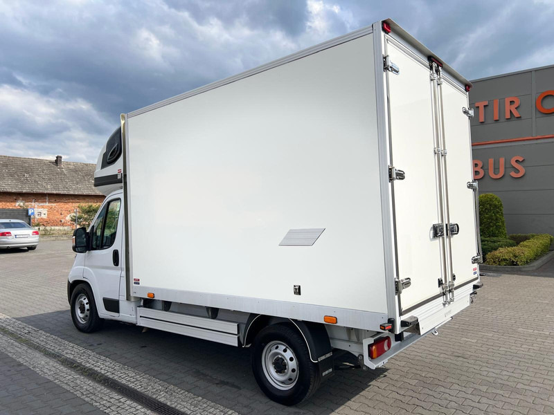 Fiat Ducato REFRIGERATOR CONTAINER BED WEBASTO - الشاحنات الصغيرة المبردة: صور 2 Fiat Ducato REFRIGERATOR CONTAINER BED WEBASTO - الشاحنات الصغيرة المبردة: صور 2