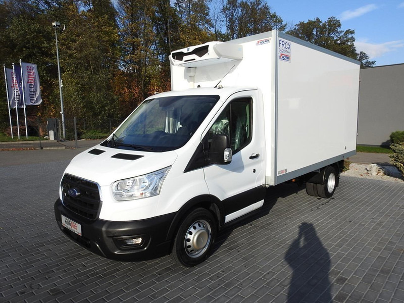الشاحنات الصغيرة المبردة Ford TRANSIT CHŁODNIA KONTENER -10*C ZASILANIE 230V TEMPOMAT KLIMATYZ: صور 6 الشاحنات الصغيرة المبردة Ford TRANSIT CHŁODNIA KONTENER -10*C ZASILANIE 230V TEMPOMAT KLIMATYZ: صور 6