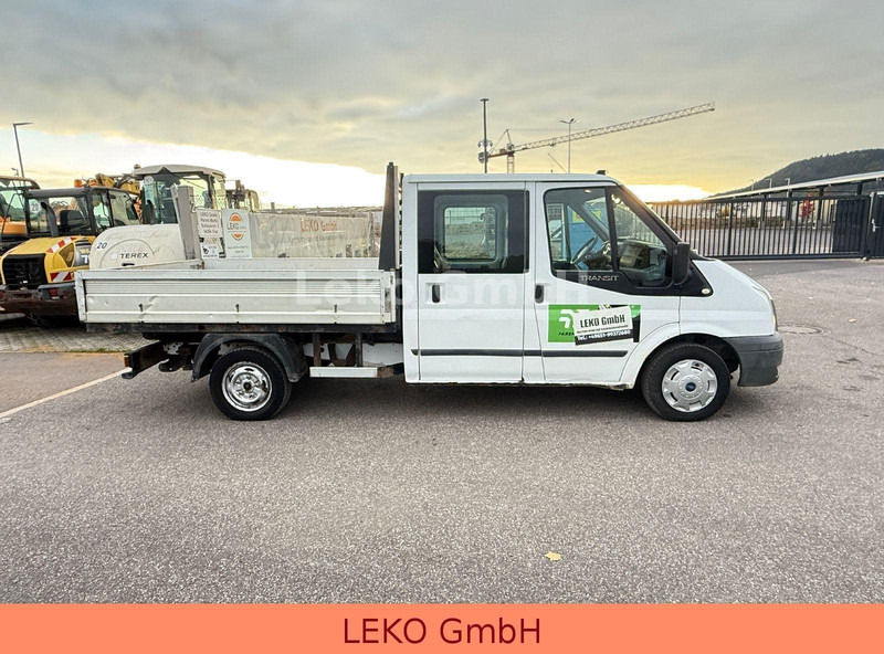 Ford Transit Doppelkabine - الشاحنات الصغيرة المسطحة: صور 5 Ford Transit Doppelkabine - الشاحنات الصغيرة المسطحة: صور 5