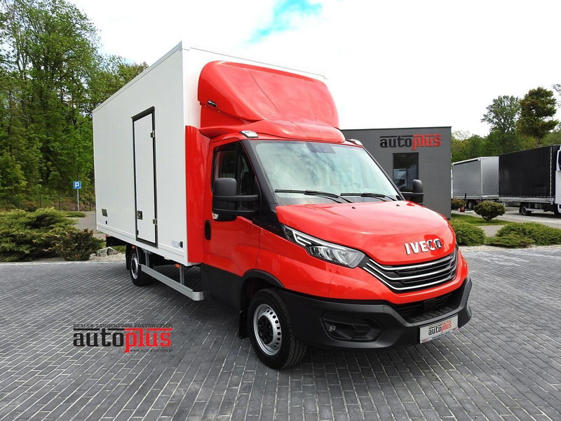 Iveco DAILY 35S18 NOWY KONTENER 10 PALET TEMPOMAT NAWIGACJA KLIMATYZAC - الشاحنات الصغيرة صندوق مغلق: صور 1 Iveco DAILY 35S18 NOWY KONTENER 10 PALET TEMPOMAT NAWIGACJA KLIMATYZAC - الشاحنات الصغيرة صندوق مغلق: صور 1